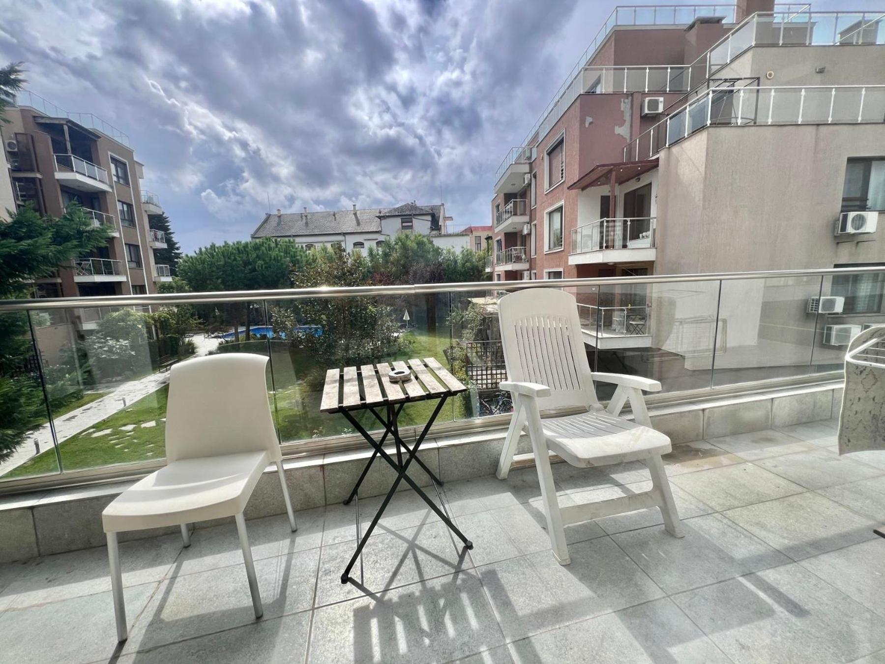 Kiara Apartments Saints Constantine and Helena Exterior photo